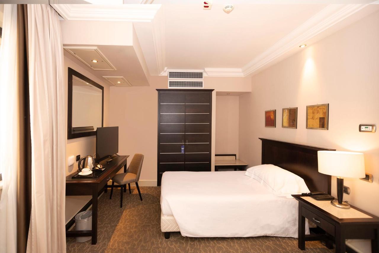 Hotel Regina Margherita Cagliari Esterno foto