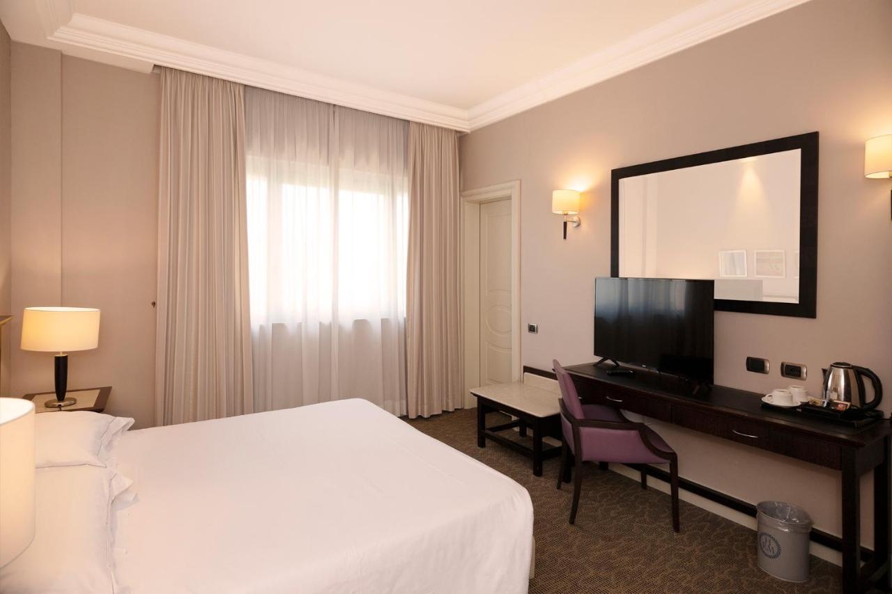 Hotel Regina Margherita Cagliari Esterno foto