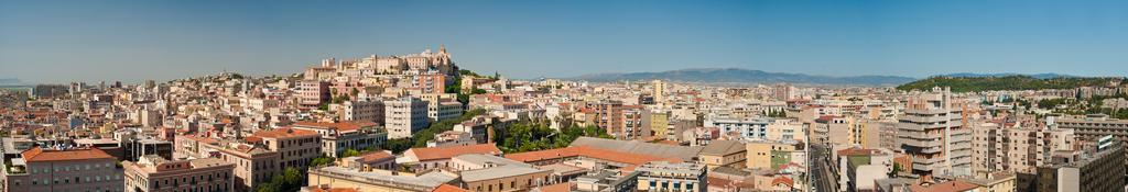 Hotel Regina Margherita Cagliari Esterno foto
