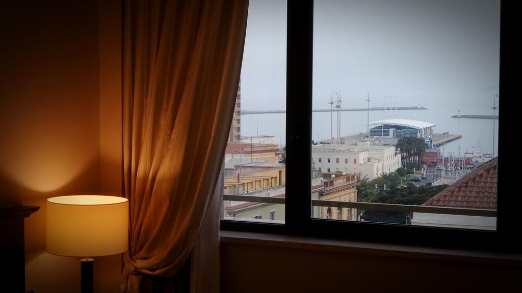 Hotel Regina Margherita Cagliari Esterno foto